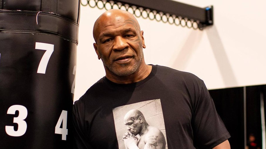 Mike Tyson está próximo de voltar aos ring