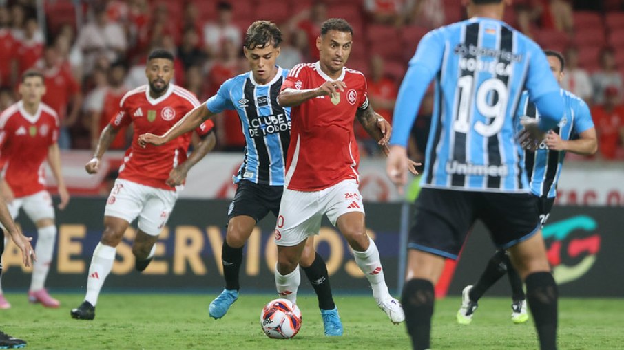 Grêmio e Internacional abrem as finais do Campeonato Gaúcho neste domingo (1º)