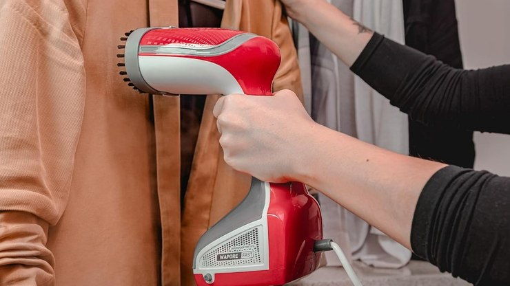 Vaporizador de roupas: solução rápida contra amassados