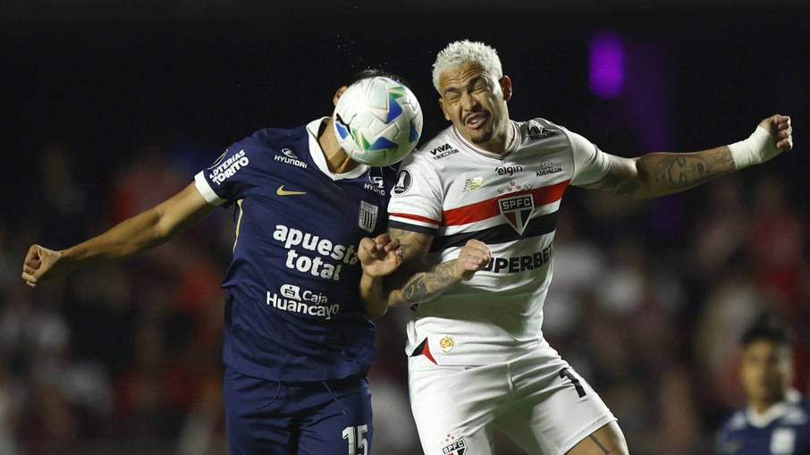 São Paulo desperdiça vantagem contra o Alianza Lima na Libertadores São Paulo desperdiça vantagem contra o Alianza Lima na Libertadores