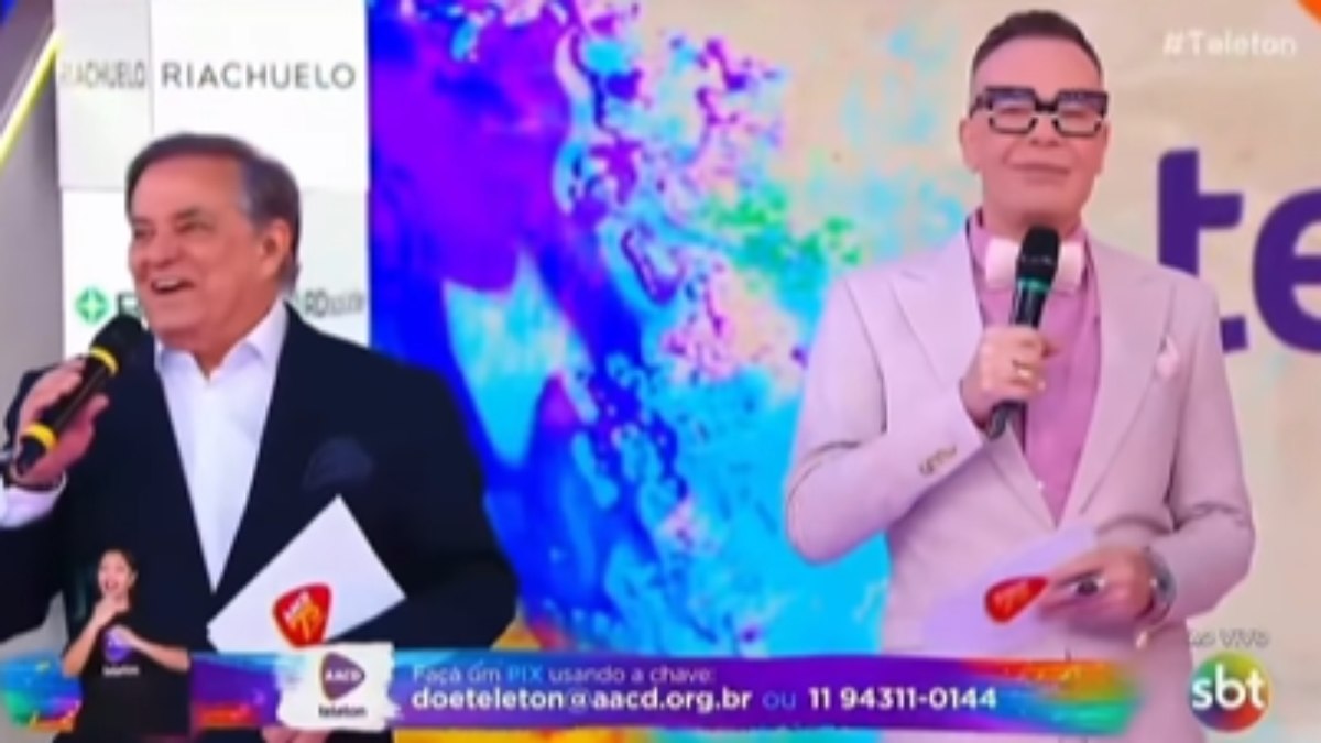 Felipeh Campos causa climão ao interromper Ronnie Von no Teleton