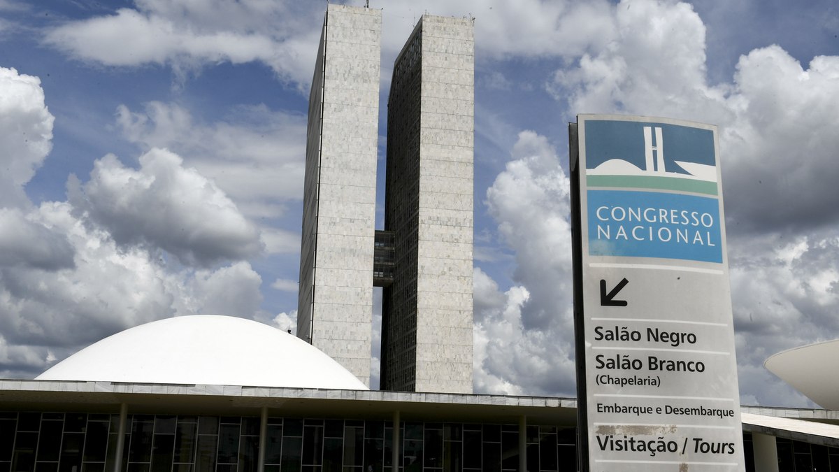 Semana decisiva: Senado inicia esforço concentrado com PEC da 6x1 - QTU Questões do Universo