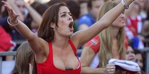 Larissa Riquelme mostra boa forma aos 39 anos e faz reflexão: 'Números não importam'
