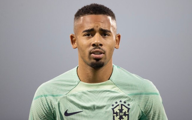 Gabriel Jesus descarta jogar apenas como camisa 9 na seleção de Diniz Gabriel Jesus descarta jogar apenas como camisa 9 na seleção de Diniz