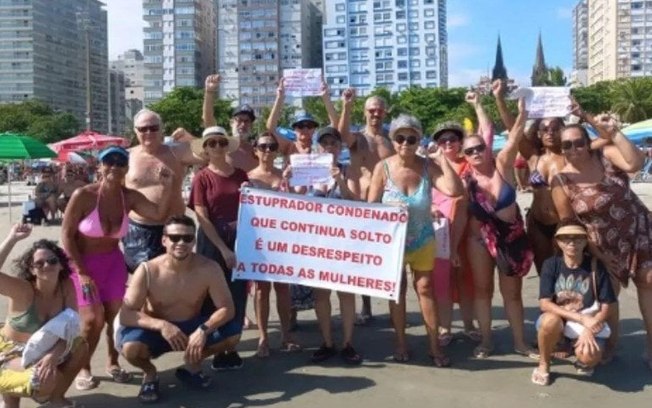 Protesto em praia de Santos pede a prisão de Robinho