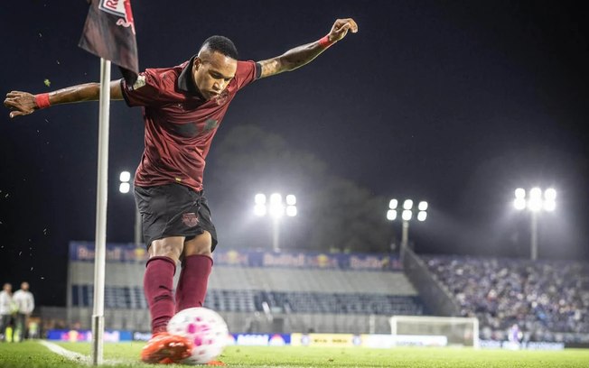 Jogador deve emendar sua quarta partida consecutiva na titularidade do Massa Bruta Jogador deve emendar sua quarta partida consecutiva na titularidade do Massa Bruta