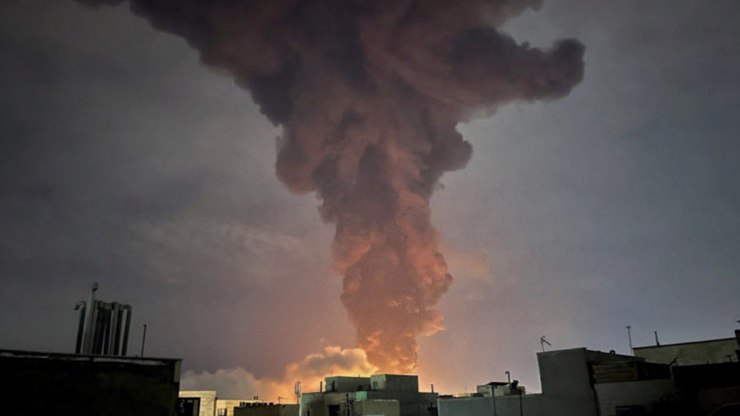 Israel bombardeia Teerã e ataques se espalham por Líbano e Iraque