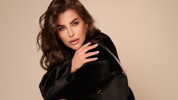 Modelo e criadora de conteúdo relembra veto da Victoria's Secret