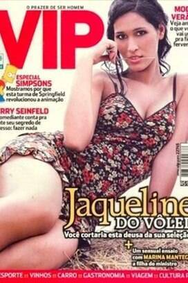 A musa Jaqueline, do vôlei, foi capa da VIP no mês seguinte ao das gêmeas do nado. Está convocada ao lado de Mari Paraíba para Toronto-2015.. Foto: Reprodução