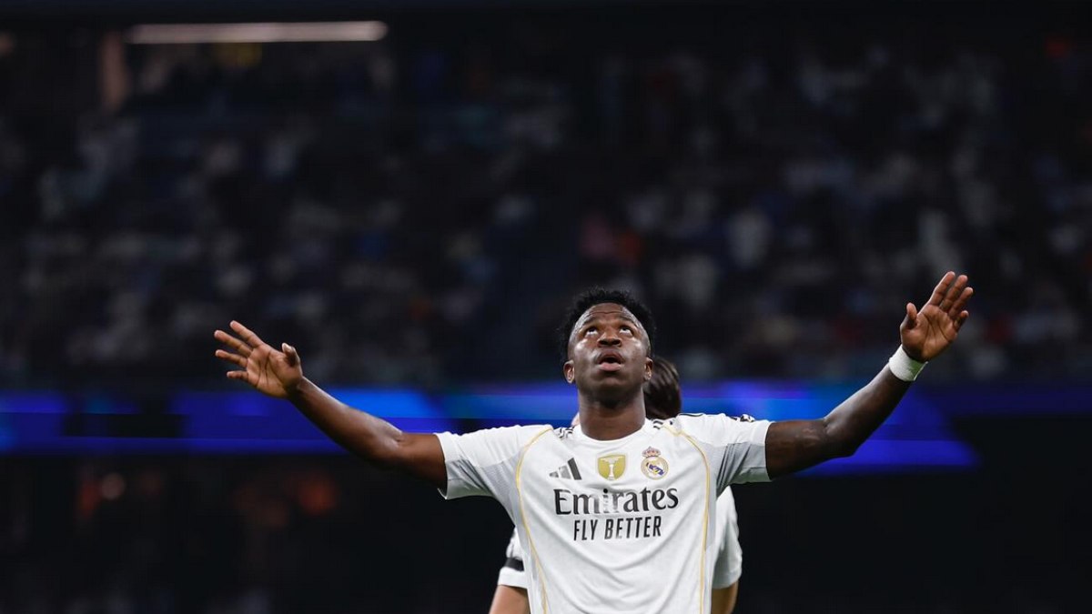 Vini Jr. comemora em jogo do Real Madrid