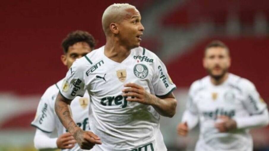 Deyverson marcou o gol de empate do Palmeiras diante do Red Bull Bragantino, no último domingo (20)