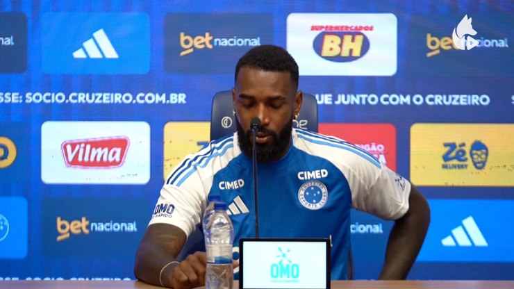 Em%20apresenta%C3%A7%C3%A3o%2C%20Gerson%20relembra%20dificuldades%20com%20o%20pai