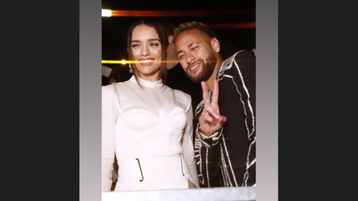 Neymar ao lado de Rafa Kalimann Neymar ao lado de Rafa Kalimann