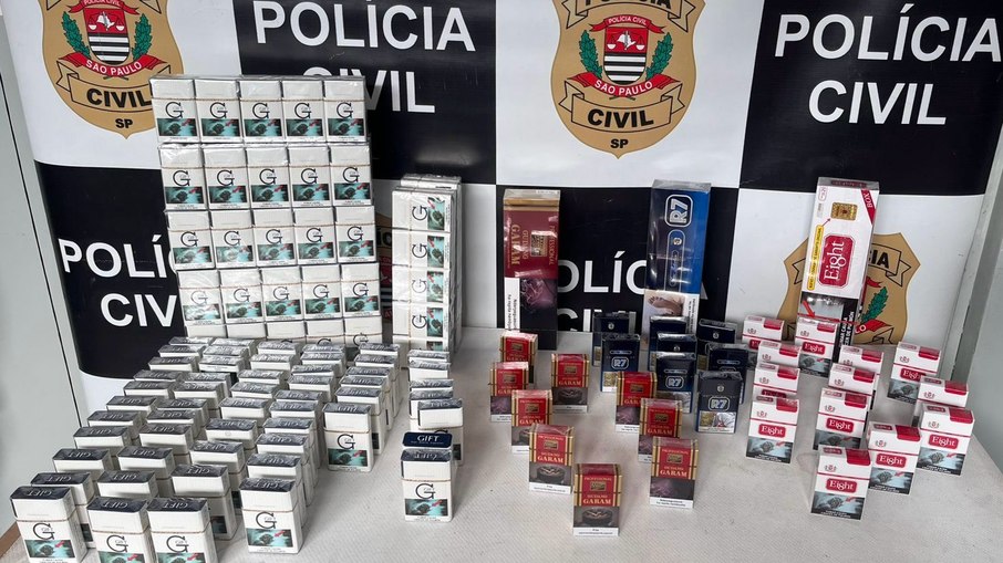 213 maços do produto estavam em uma adega, em Santos 213 maços do produto estavam em uma adega, em Santos