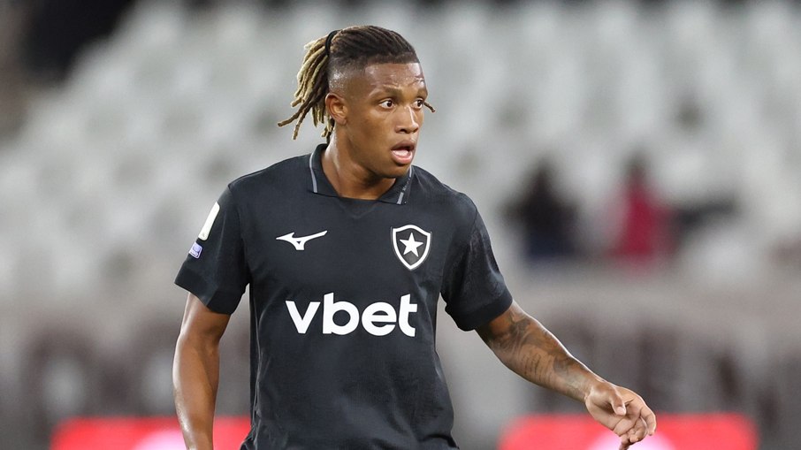 Danilo fala sobre interesse do Palmeiras e faz pedido ao Botafogo