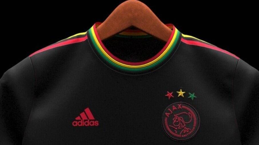 Suposta camisa do Ajax com homenagem a Bob Marley