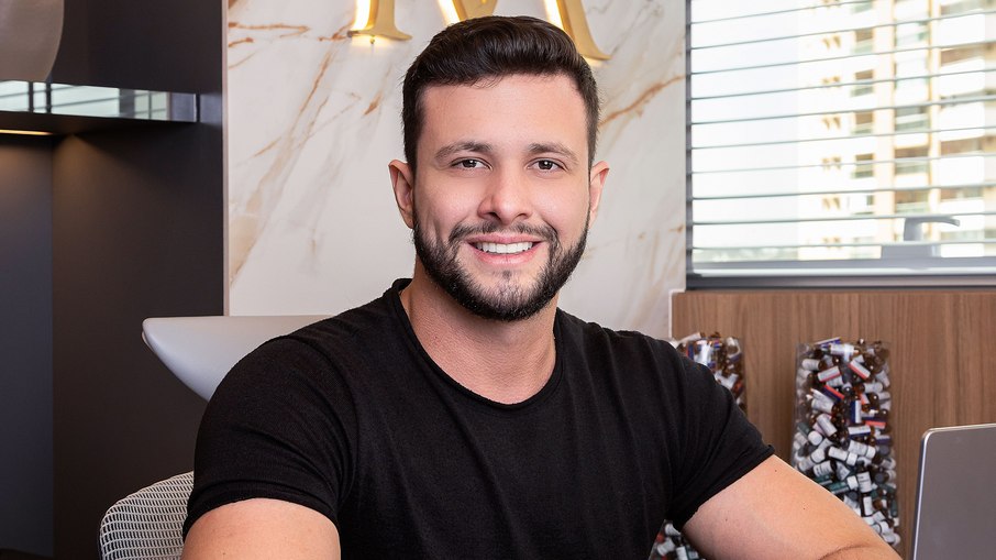 Dr. Matheus Alencar Dr. Matheus Alencar