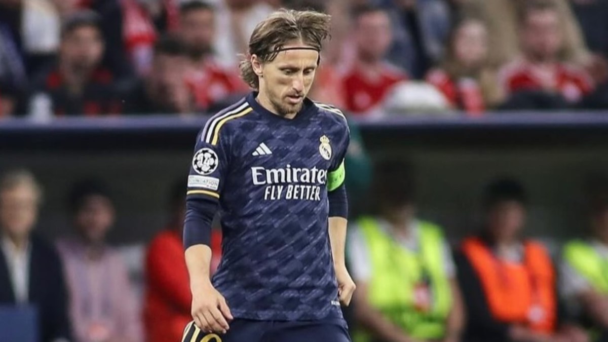Modrić se pronuncia sobre saída do Real Madrid Modrić se pronuncia sobre saída do Real Madrid