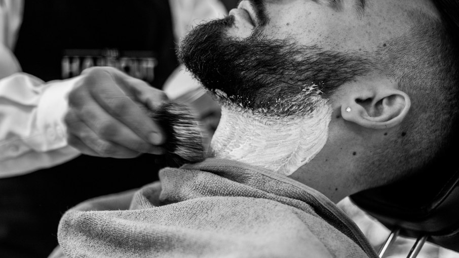 Barbearia vira espaço de confiança e pausa na rotina