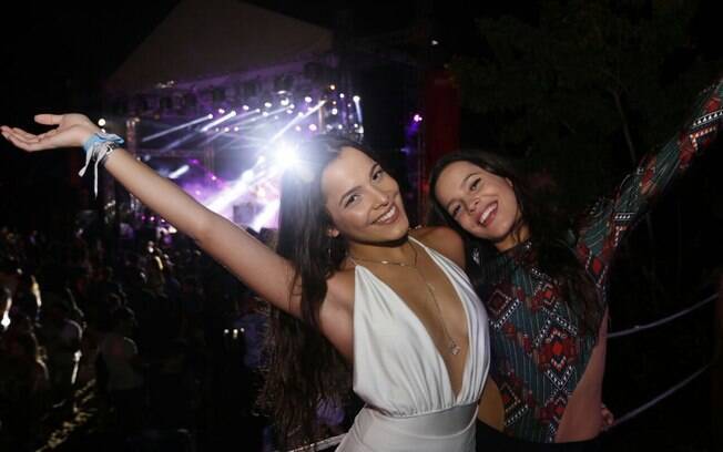 Emilly e Mayla Araújo curtem o Villa Mix Weekend, em Angra dos Reis
