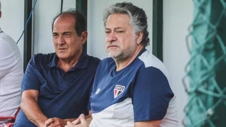 Sem citar Casares, Muricy divulga carta e se despede do São Paulo