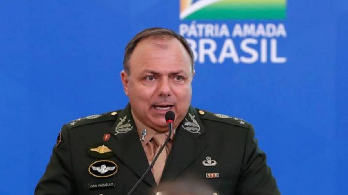 General da ativa, Eduardo Pazuello participou de ato pró-Bolsonaro em 2021