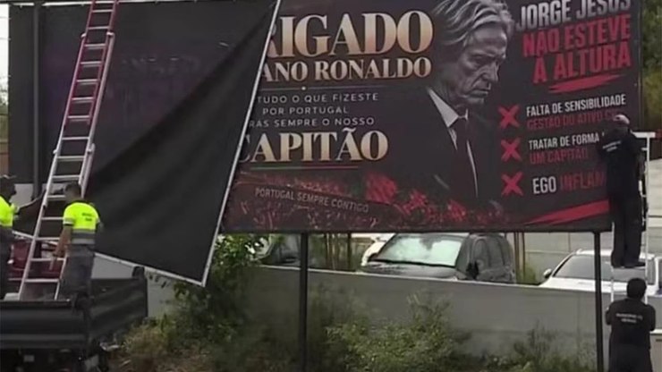 Empres%C3%A1rio%20gasta%20R%24%2011%20mil%20em%20outdoors%20para%20apoiar%20Cristiano%20Ronaldo