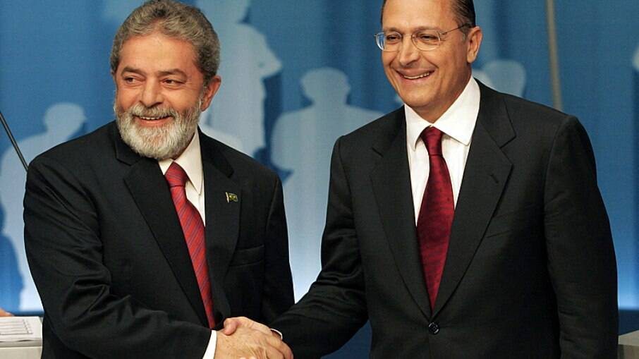  Registro de um encontro antigo em Lula e Alckmin.