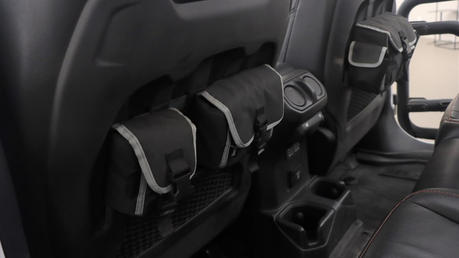 Bolsas portáteis fazem parte dos mais de 70 itens disponíveis para customização do Jeep Gladiator