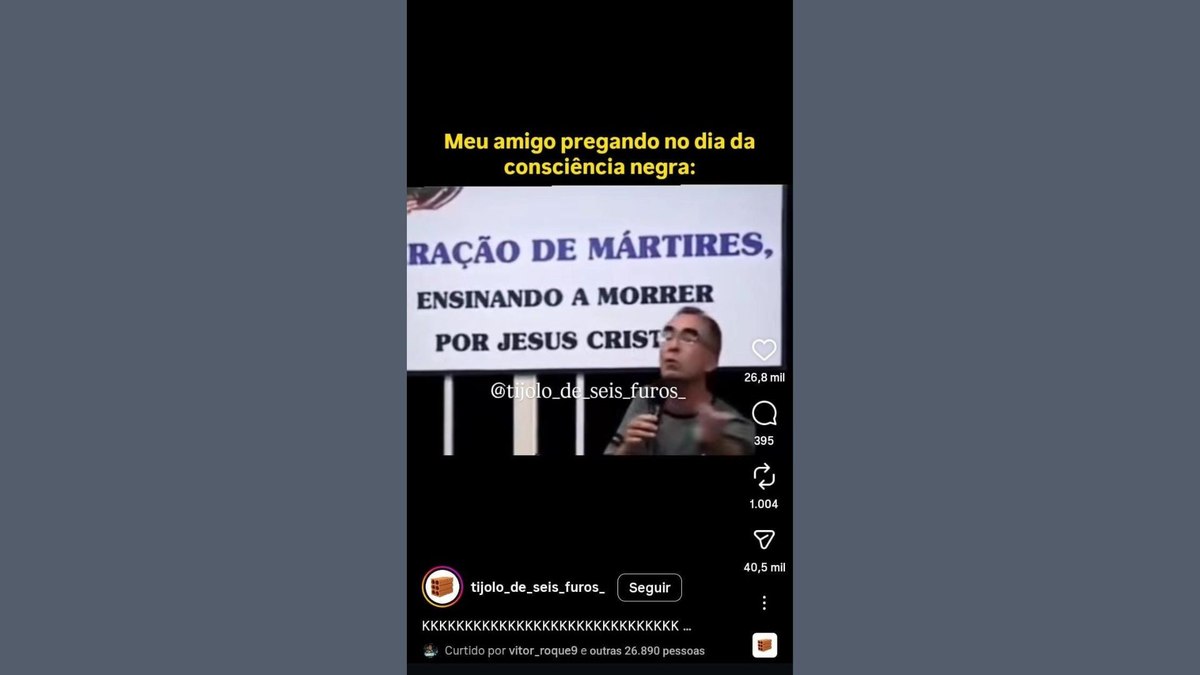Vitor Roque curte publicação que incentiva racismo Vitor Roque curte publicação que incentiva racismo