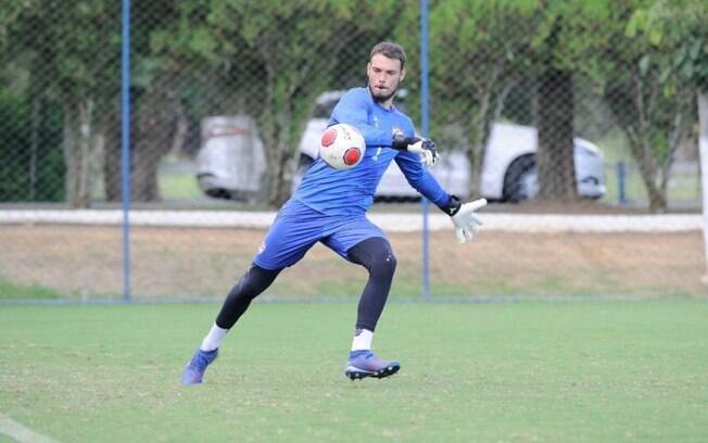 Goleiro Thomazella afirma em busca da Portuguesa pelo acesso à elite do Paulistão