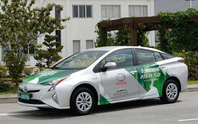 Entre os carros elétricos e híbridos do Japão, a Toyota antecipou o modelo de 2020  que terá versão com motor flex 