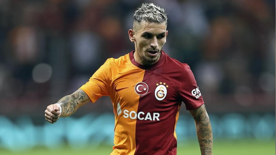 Lucas Torreira joga pelo Galatasaray desde 2022