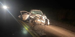 Duas pessoas morrem e uma fica ferida após acidente na BR-470