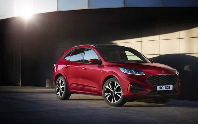 O Ford Kuga renovado estará à frente da eletrificação da Ford. Poderá vir ao Brasil entre o fim de 2020 e o início de 2021