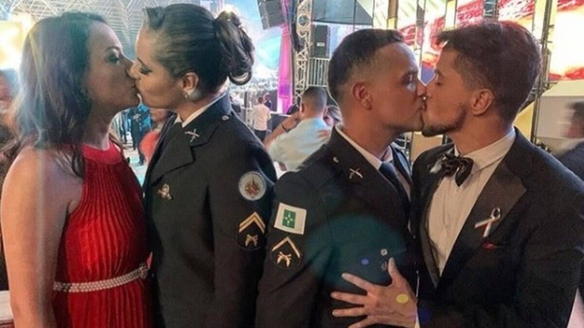 Henrique Harisson Costa passou por isolamento e discriminações na PMDF após publicar foto beijando o namorado em sua formatura, em 2020
