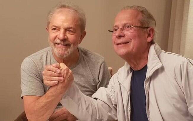 Lula e José Dirceu se reencontraram após saírem da prisão