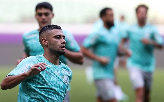 Andreas foi expulso contra o Athletico pelo Brasileirão Andreas foi expulso contra o Athletico pelo Brasileirão