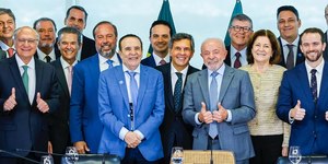 Governo propõe aumentar mistura de etanol na gasolina