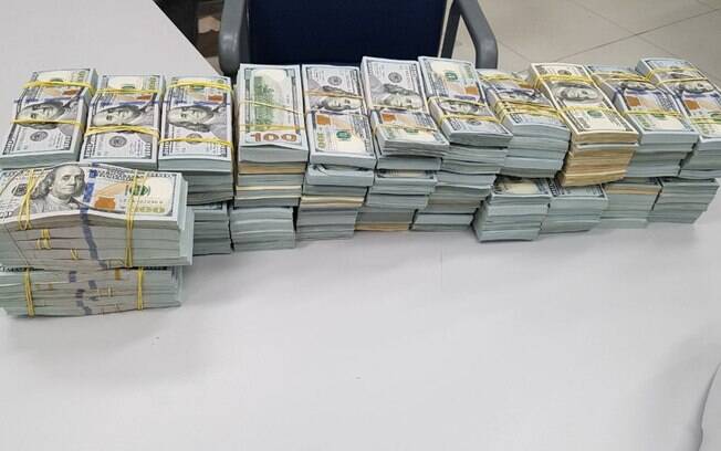 Dinheiro apreendido pela Polícia Rodoviária Federal foi encaminhado na manhã desta sexta-feira à Justiça Federal