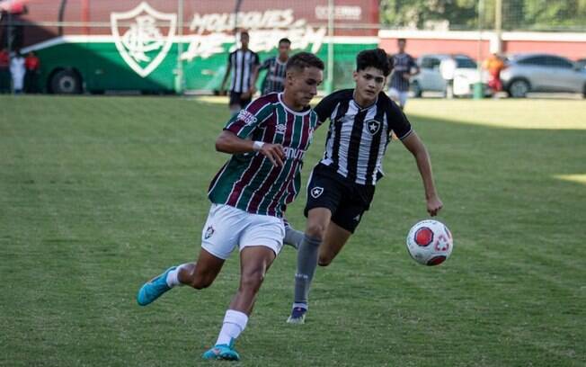Com presença de Thiago Neves, Fluminense vence o Botafogo e vai à final da Copa Rio Sub-15
