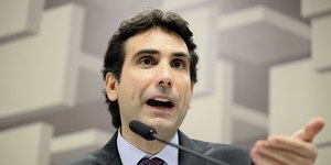 BC desmonta tese de rivalidade entre Pix e cartão