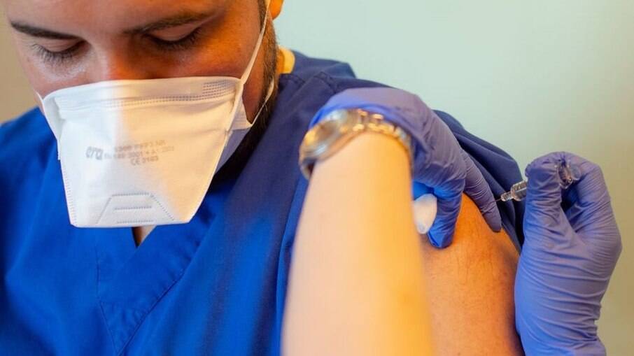 Índia inicia megacampanha de vacinação contra Covid-19