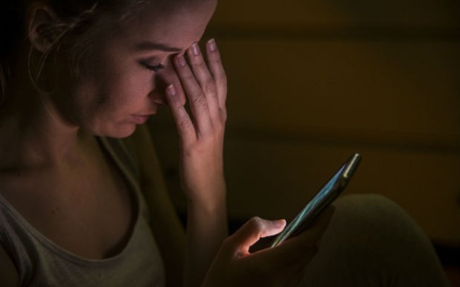 Você não está protegido da violência sexual por trás da tela do celular