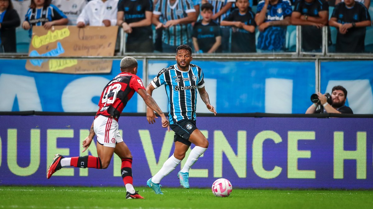 Flamengo e Grêmio se enfrentam nesta quinta-feira, pelo Brasileirão