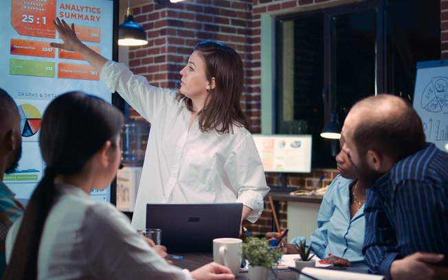 Adoção de IA nas empresas exige novas práticas de liderança