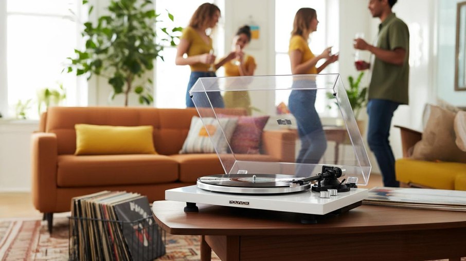 Toca-discos Belt Drive XTD-67 é fabricado com produção 100% nacional Toca-discos Belt Drive XTD-67 é fabricado com produção 100% nacional