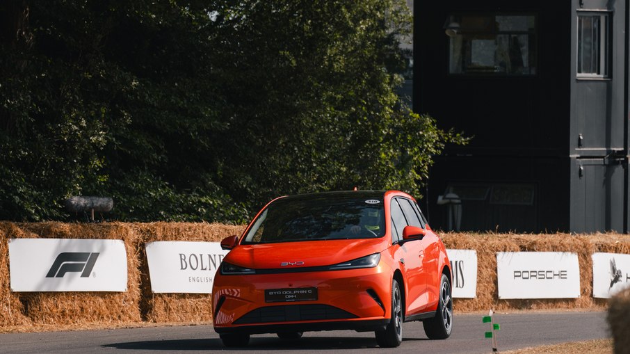 BYD Dolphin G híbrido plug-in apareceu no Festival de Goodwood com sistema Super Híbrido DM BYD Dolphin G híbrido plug-in apareceu no Festival de Goodwood com sistema Super Híbrido DM