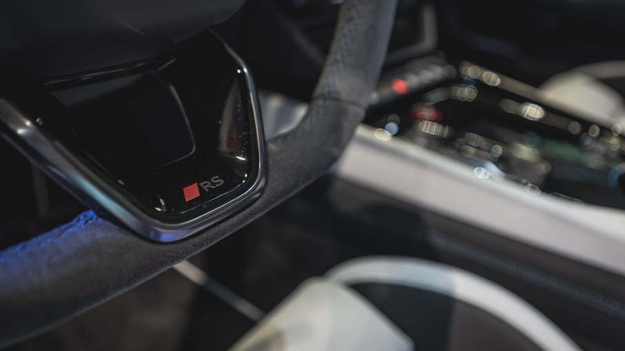 Volante do Audi RS e-tron GT Performance