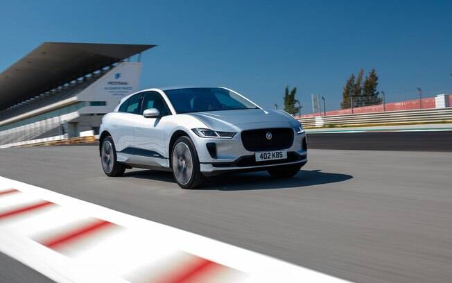 Jaguar I-Pace consegue acelerar de 0 a 100 km/h em apenas 4,8 segundos, de acordo com a fabricante